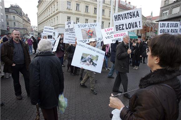 Prosvjed protiv lova na životinje                                                                                                                                                                                                               