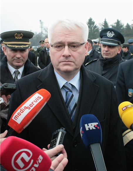 Predsjednik Josipović čestitao Dan ratnog zrakoplovstva                                                                                                                                                                                         