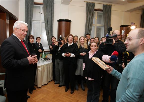 Bebić se na domjenku oprostio od saborskih službenika i novinara                                                                                                                                                                                