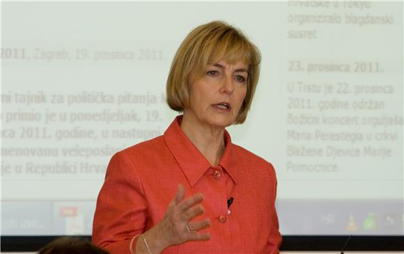 Vesna Pusić o završnoj fazi referendumske kampanje o pristupanju Hrvatske Europskoj uniji                                                                                                                                                       