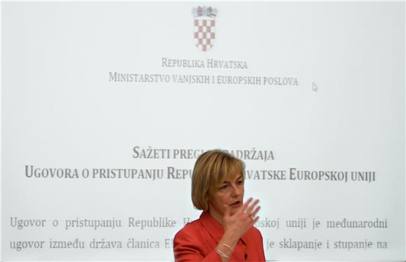 Vesna Pusić o završnoj fazi referendumske kampanje o pristupanju Hrvatske Europskoj uniji                                                                                                                                                       