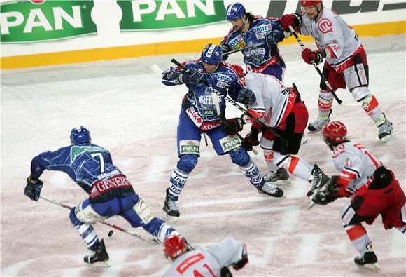 Arena Ice Fever 2012.: Medveščak - Acroni Jesenice                                                                                                                                                                                              