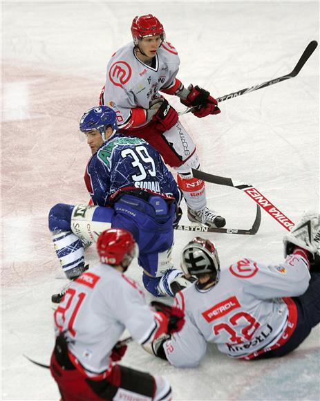 Arena Ice Fever 2012.: Medveščak - Acroni Jesenice                                                                                                                                                                                              