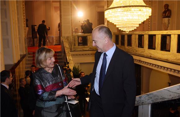 Doček rezultata referenduma u Hrvatskom saboru                                                                                                                                                                                                  