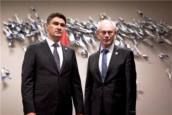 Premijer Milanović s Van Rompuyem                                                                                                                                                                                                               