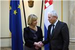 Ministrica Pusić o ratificiranju Ugovora o pristupanju Hrvatske EU u slovačkom parlamentu                                                                                                                                                       