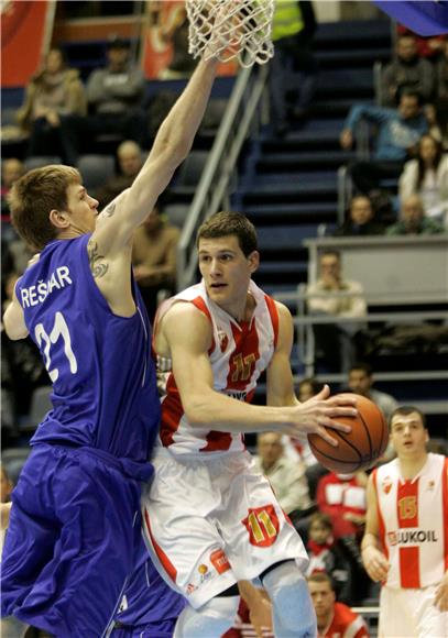 ABA liga: Crvena zvezda - Helios 86-69.                                                                                                                                                                                                         