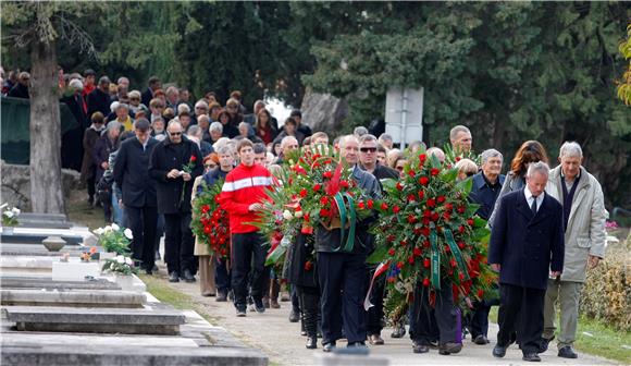 Pokopan Milorad Bibić Mosor, na pogrebu i premijer Milanović                                                                                                                                                                                    