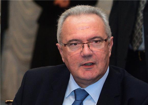 Potpredsjednik Vlade Mimica hospitaliziran na Jordanovcu                                                                                                                                                                                        