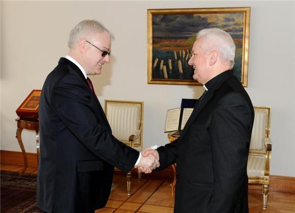 Josipović i Komarica o povratku prognanih i raseljenih                                                                                                                                                                                          