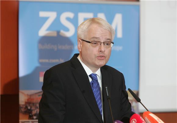 Josipović: i prethodna i sadašnja vlada imaju iste vanjskopolitičke ciljeve                                                                                                                                                                     