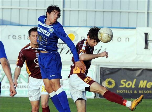 Zadar - Varaždin 0-0 (poluvrijeme)                                                                                                                                                                                                              