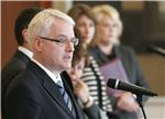 Predsjednik Josipović sa ministrima kulture Hrvatske i Srbije                                                                                                                                                                                   