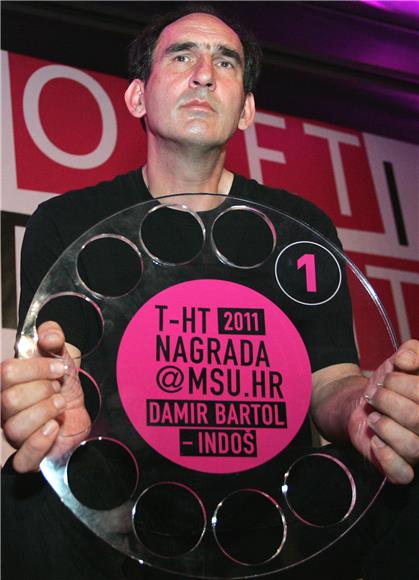 Damir Bartol Indoš dobio prvu nagradu na natječaju T-HTnagrada@msu.hr.                                                                                                                                                                          