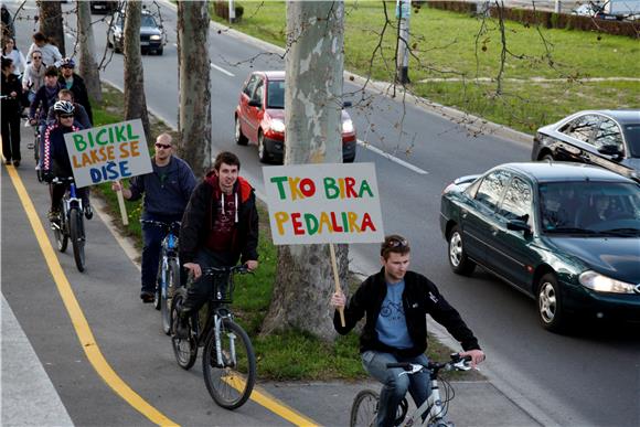 Prosvjed zagrebačkih biciklista                                                                                                                                                                                                                 