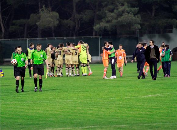 Šibenik - Dinamo 0-3 (0-1)                                                                                                                                                                                                                      