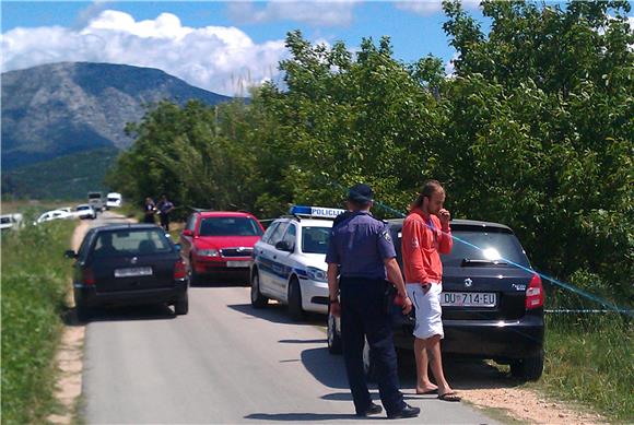 Srušio se mali zrakoplov, dvije osobe poginule                                                                                                                                                                                                  