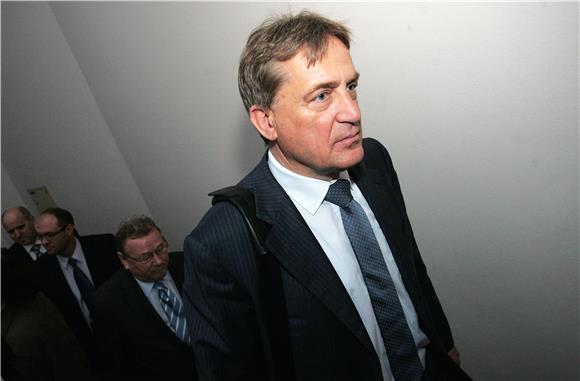 Karamarko predsjednik Kluba zastupnika HDZ-a                                                                                                                                                                                                    