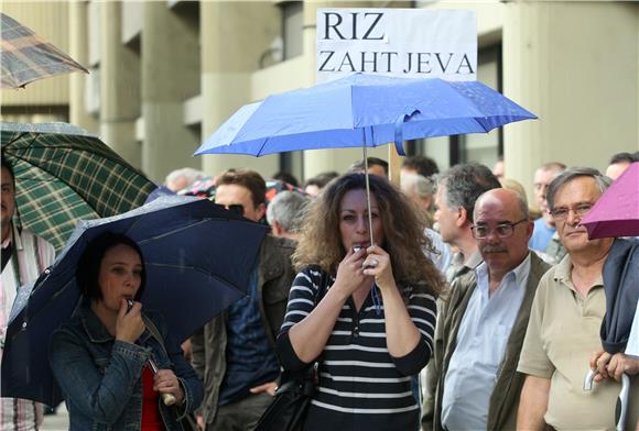 Prosvjed radnika RIZ-Odašiljača pred AUDIO-om                                                                                                                                                                                                   