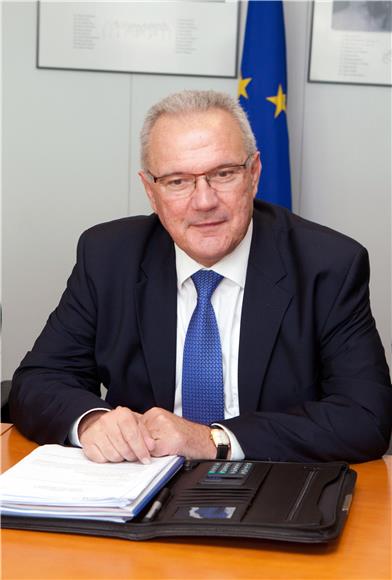 Mimica s povjerenicima EK-a o neumskom koridoru                                                                                                                                                                                                 