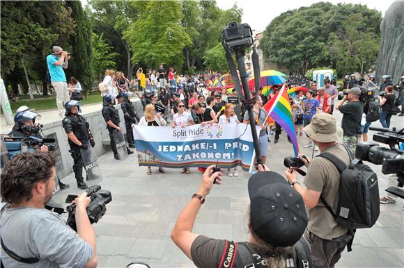 Povorka Split Pridea došla na praznu Rivu                                                                                                                                                                                                       