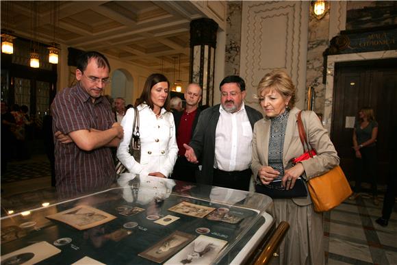 Izložba 'Fotografija dokument vremena-Pogreb Stjepana Radića kamerama zagrebačkih fotografa'                                                                                                                                                    