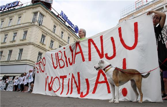 Prosvjed Prijatelja životinja na Trgu bana Jelačića                                                                                                                                                                                             