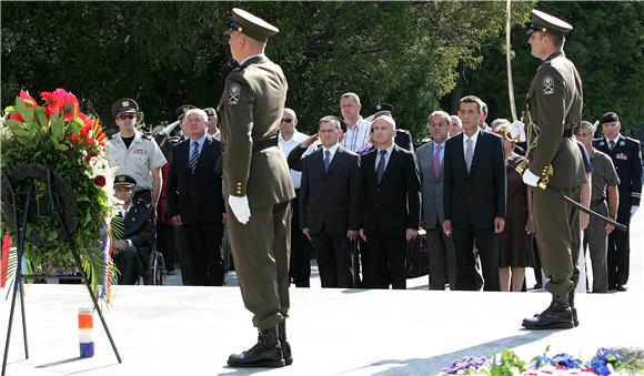 Visoka državna izaslanstva položila vijence na Mirogoju                                                                                                                                                                                         