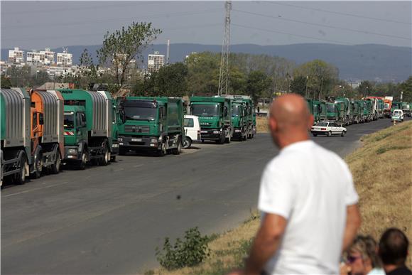 Jakuševčani i dalje blokiraju ulaz u odlagalište otpada                                                                                                                                                                                         