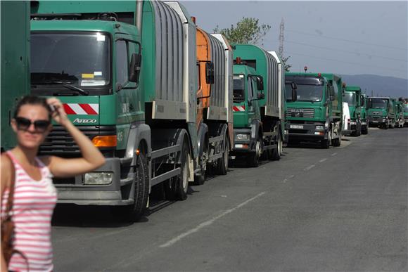 Jakuševčani i dalje blokiraju ulaz u odlagalište otpada                                                                                                                                                                                         