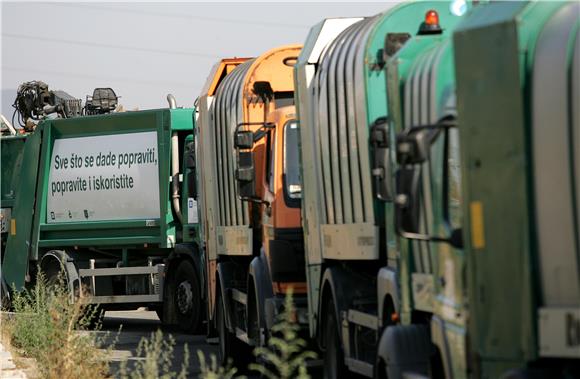 Jakuševčani i dalje blokiraju ulaz u odlagalište otpada                                                                                                                                                                                         