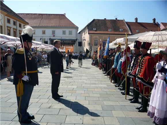 U Varaždinu 12. Susret povijesnih postrojbi                                                                                                                                                                                                     