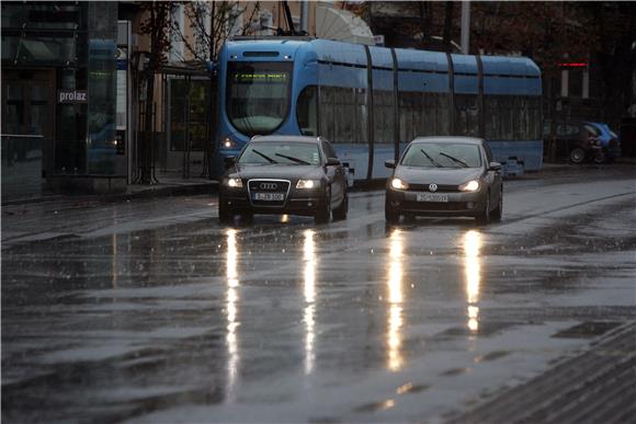 Kišno nevrijeme u Zagrebu                                                                                                                                                                                                                       