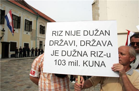 Prosvjed radnika RIZ-a                                                                                                                                                                                                                          