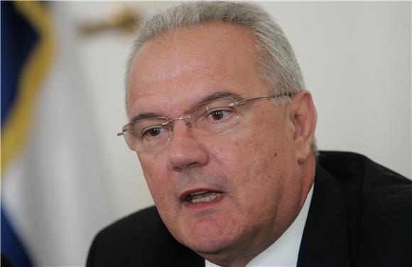 Mimica: Hrvatska će dobiti iznose utvrđene u pristupnom ugovoru                                                                                                                                                                                 