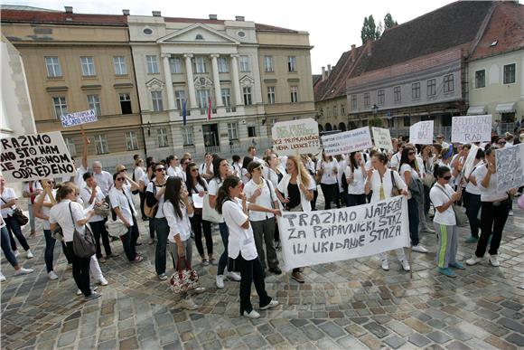 Prosvjed studenata zdravstvenih studija                                                                                                                                                                                                         