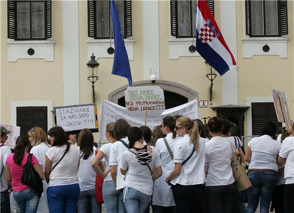 Prosvjed studenata zdravstvenih studija                                                                                                                                                                                                         