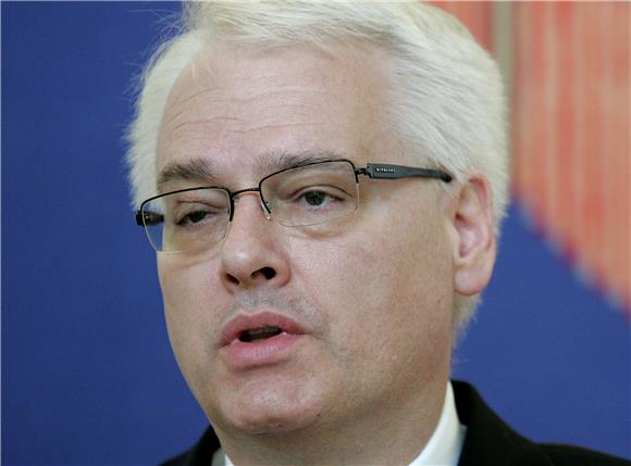 Josipović: Boris Šprem bio je velik političar i dobar čovjek                                                                                                                                                                                    