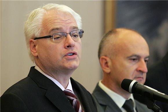 Predsjednik Josipović primio izaslanstvo Udruge veterana 5. gardijske brigade                                                                                                                                                                   