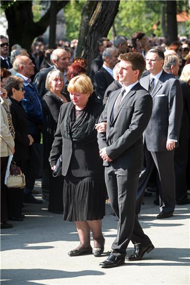 Na Mirogoju počela ceremonija posljednjeg ispraća Borisa Šprema                                                                                                                                                                                 