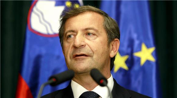 Erjavec i dalje traži povlačenje punomoći za tužbe                                                                                                                                                                                              