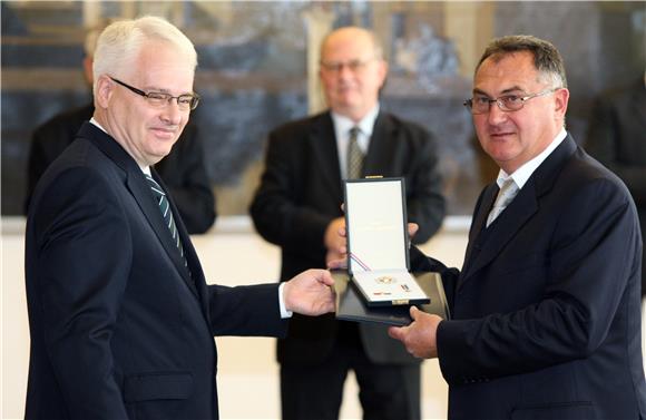 Predsjednik Josipović odlikovao osvajače medalja s Olimpijskih i Paraolimpijskih igara u Londonu                                                                                                                                                