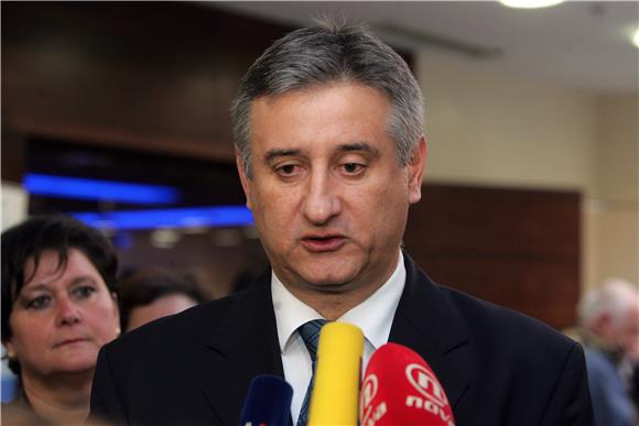 Karamarko: Bilo je vrijeme da guverner HNB-a nešto kaže                                                                                                                                                                                         