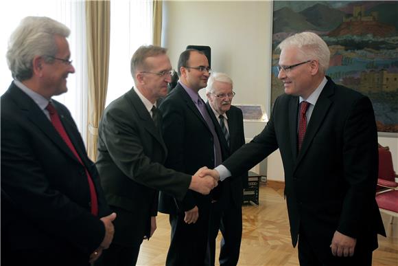 Predsjednik Republike Ivo Josipović primio je predstavnike protestantskih crkava                                                                                                                                                                