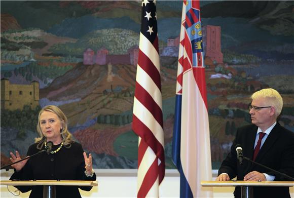 Clinton podupire ulazak Hrvatske u EU 1. srpnja 2013.                                                                                                                                                                                           