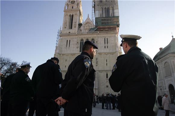 U Zagrebu prosvjed policajaca zbog odgode primjene odredbe o otpremninama                                                                                                                                                                       