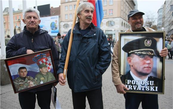 Javno gledanje izricanja presude generalima Anti Gotovini i Mladenu Markaču                                                                                                                                                                     