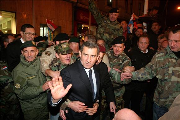 Generali Gotovina i Markač na Trgu bana Jelačića                                                                                                                                                                                                