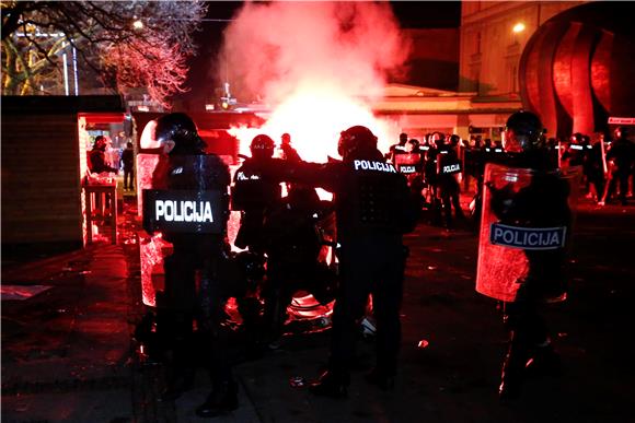 U slovenskim gradovima i u ponedjeljak navečer prosvjedi                                                                                                                                                                                        