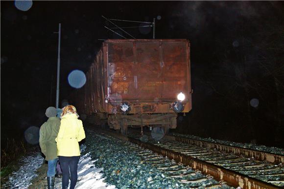 Putnički vlak Križevci-Koprivnica naletio na teretni                                                                                                                                                                                            